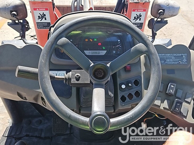 2018-kubota-r530-image-24