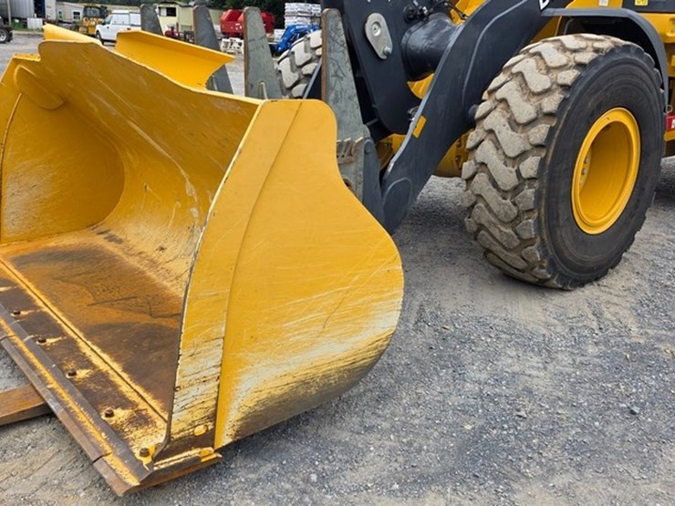2021-deere-524l-image-6