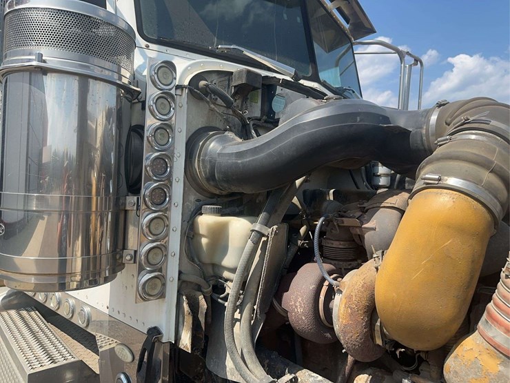 2006-peterbilt-378-image-32
