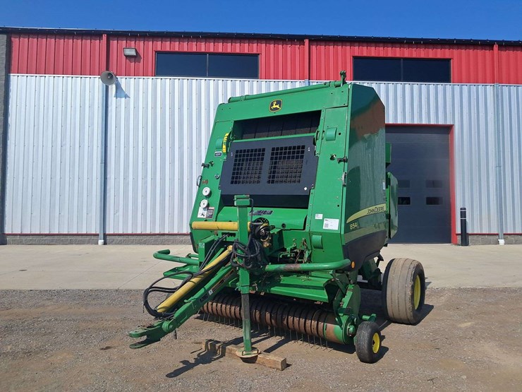 john-deere-854-image-1