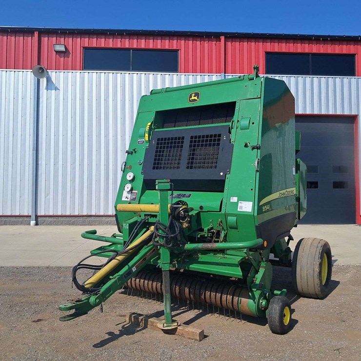 JOHN DEERE 854