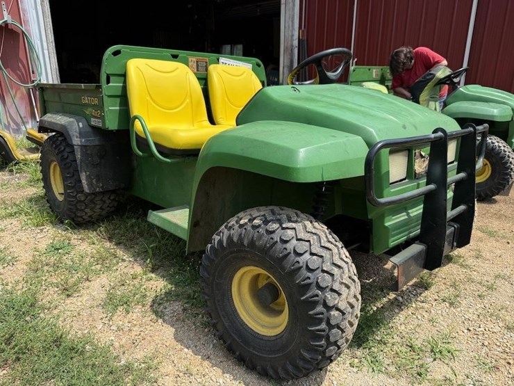 john-deere-gator-image-3