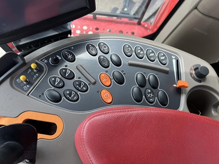 2023-case-ih-8250-image-45