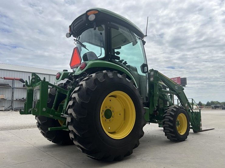 2024-john-deere-4066r-image-12