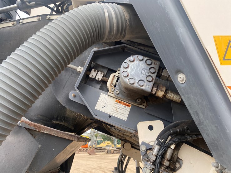 2018-wirtgen-w210i-image-11