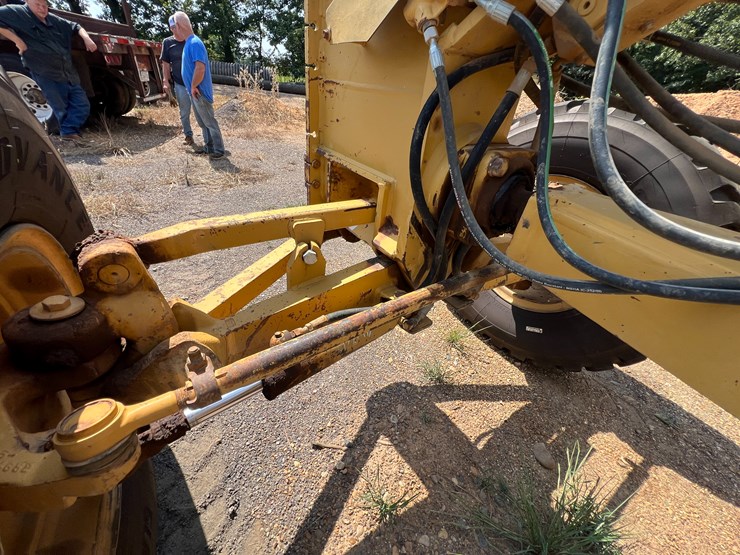 caterpillar-140g-image-33