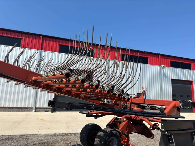 pequa-double-basket-rotary-rake-image-21