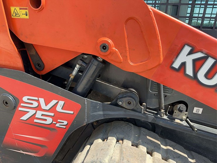 2019-kubota-svl75-2-image-19