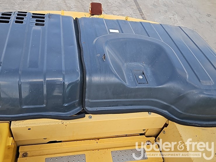 2017-kobelco-sk210-lc-10-image-34