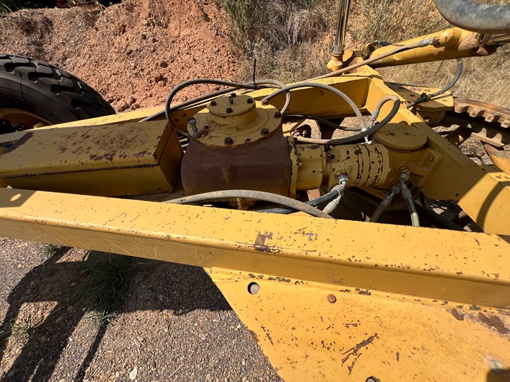 caterpillar-140g-image-28