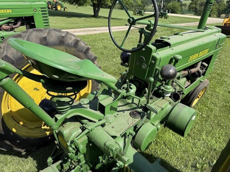 john-deere-b-image-7
