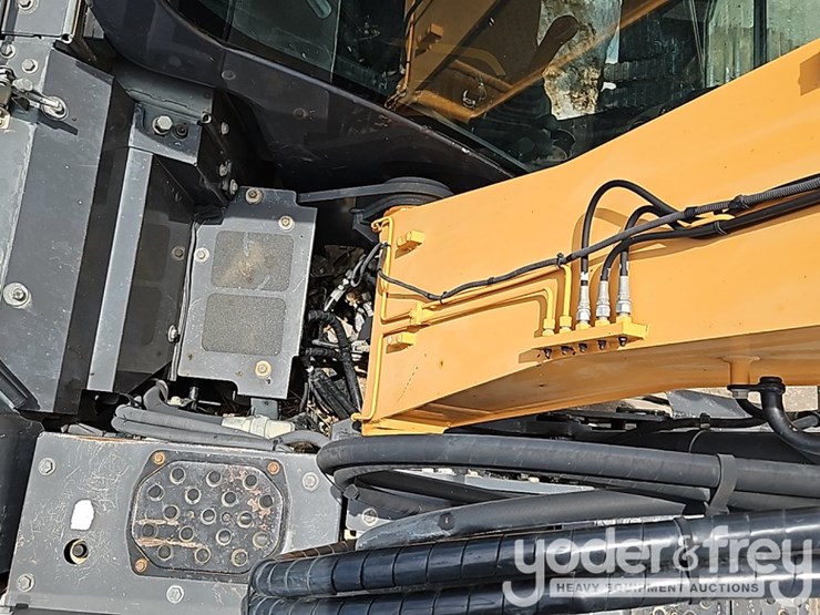 2018-case-cx145dsr-image-34