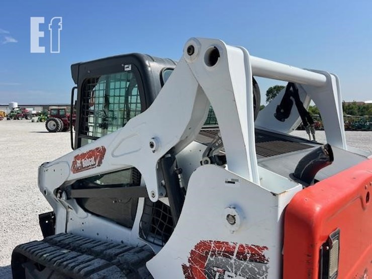 2021-bobcat-t595-image-18