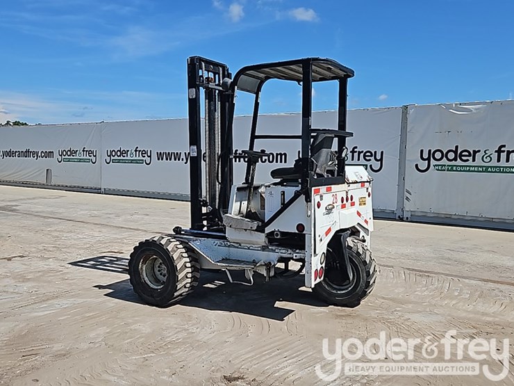 2004-moffett-m5500-image-4