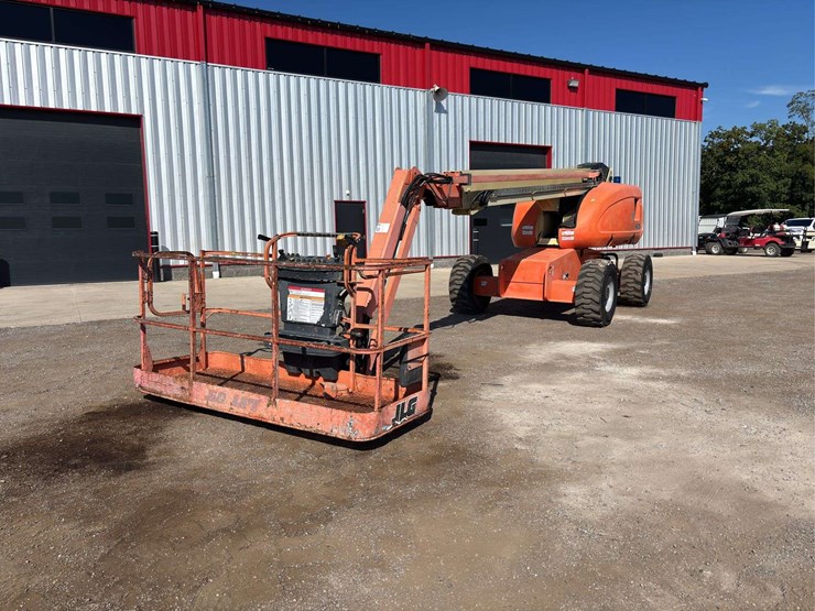 2009-jlg-660sj-image-1