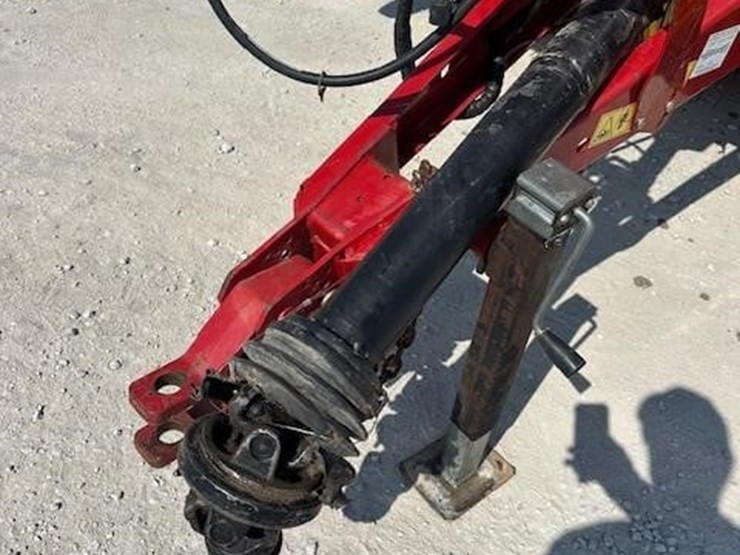 new-holland-roll-belt-560-image-10