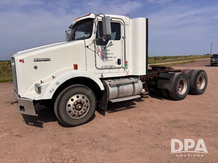 2003-kenworth-t800-image-17