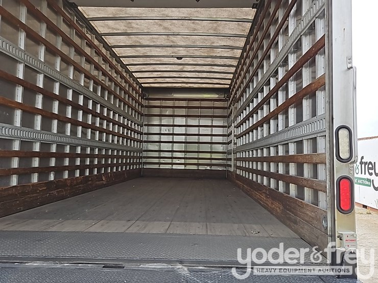 2017-international-durastar-4300-image-15