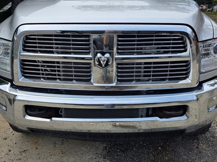 2011-dodge-2500-image-34
