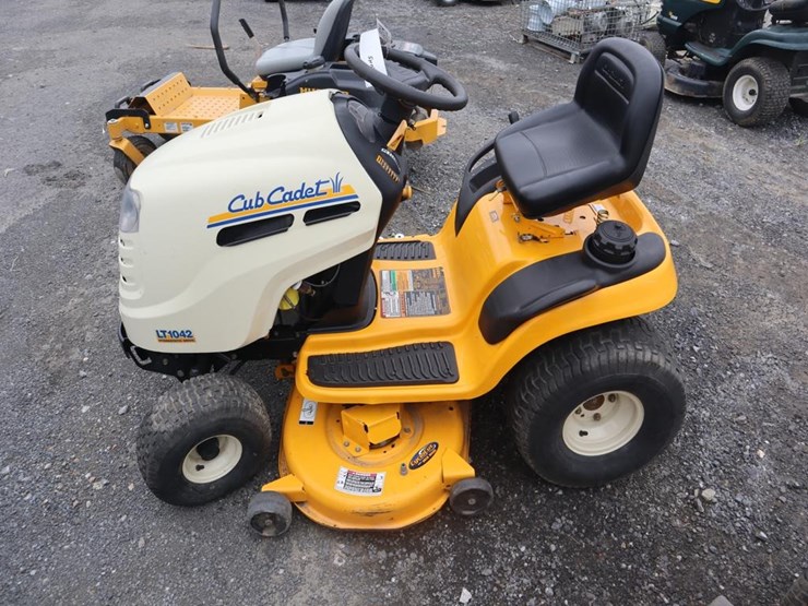 cub-cadet-lt1042-image-5
