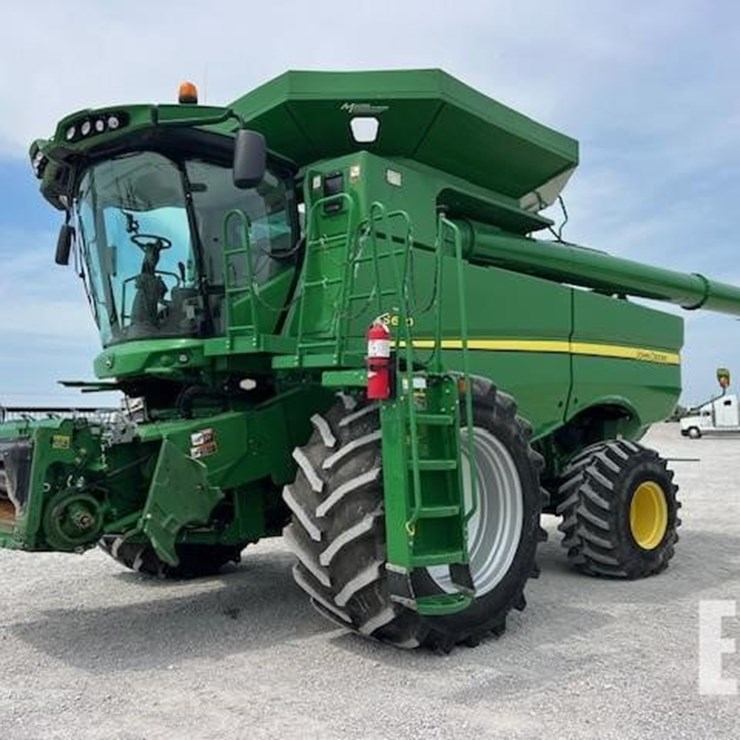 2014 JOHN DEERE S670