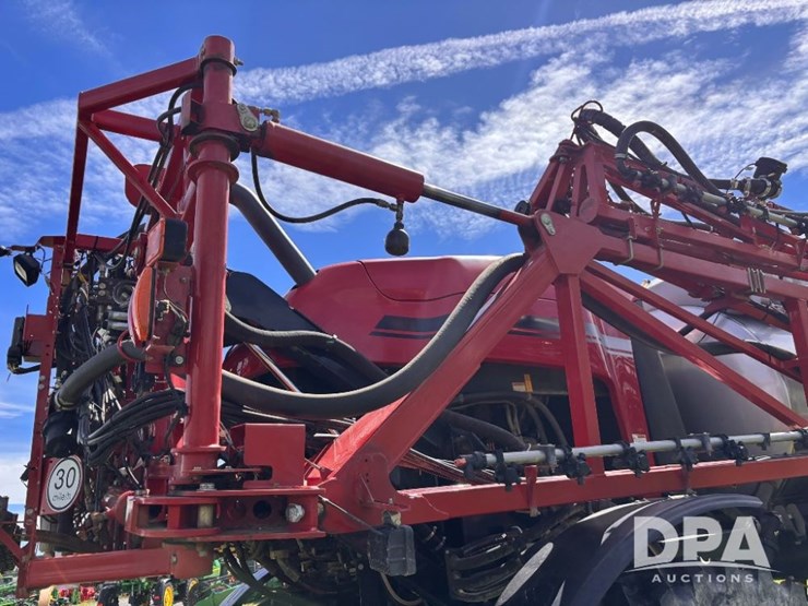 2019-case-ih-patriot-4440-image-94