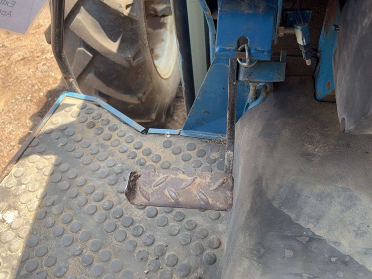 ford-7740-image-22
