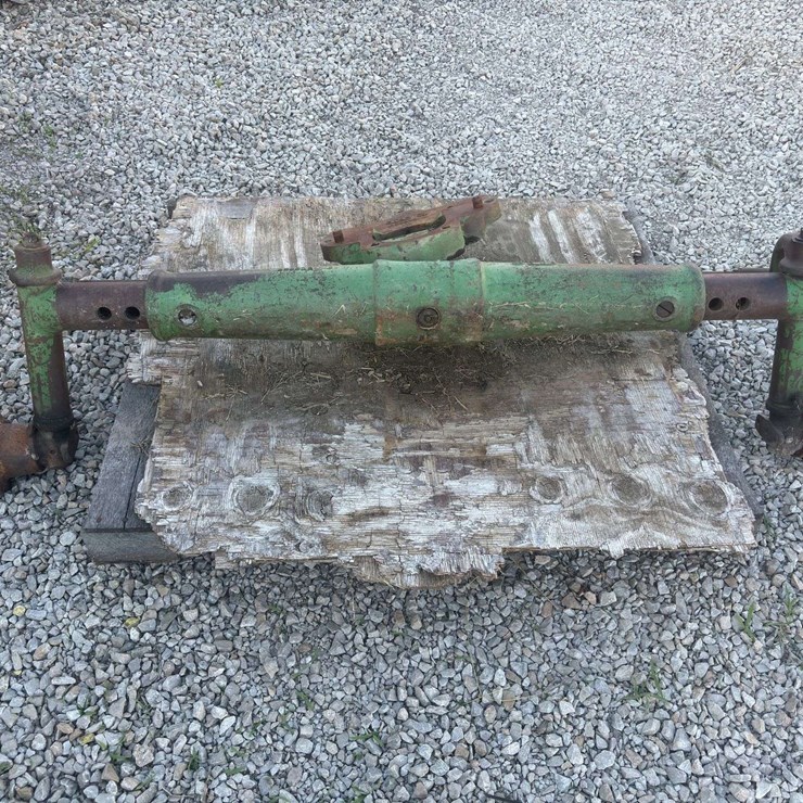 JOHN DEERE MODEL B