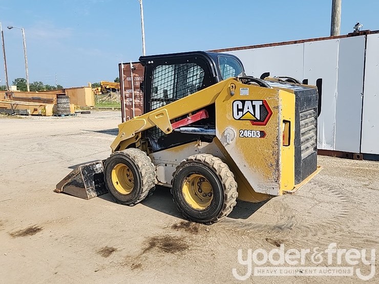 2023-caterpillar-246d3-image-3