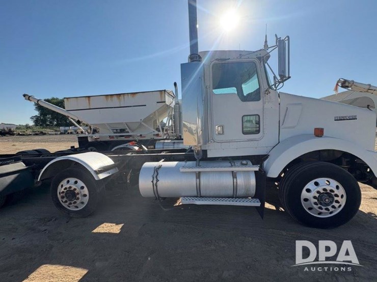 1998-kenworth-t800-image-3