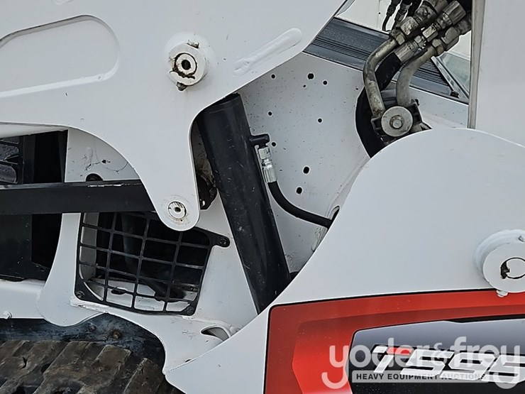 2020-bobcat-t595-image-19