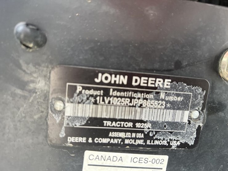 2024-john-deere-1025r-image-30