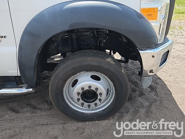 2015-ford-f550-image-9
