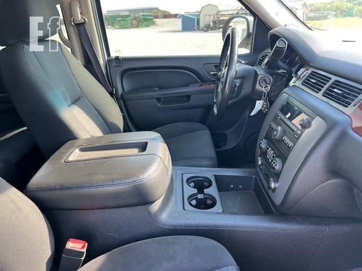 2011-gmc-yukon-xl-image-23