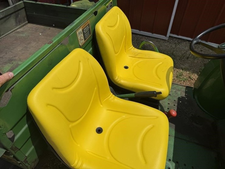 john-deere-gator-image-9