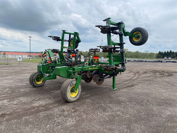 john-deere-2510h-image-3