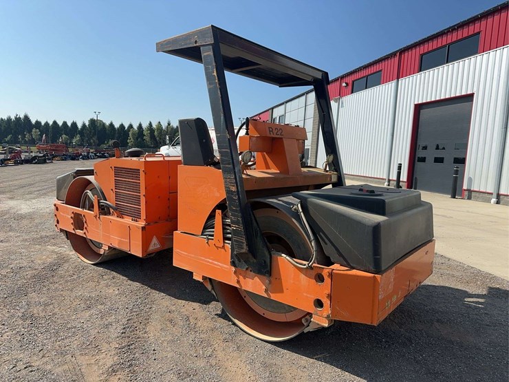 hypac-double-smooth-drum-asphalt-roller-image-4
