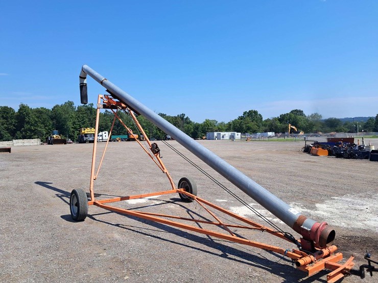 custom-made-manure-pump-load-stand-image-2
