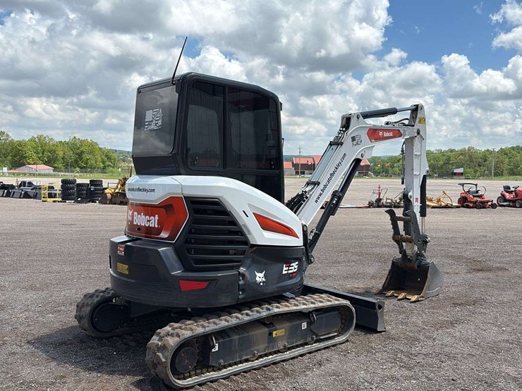 2023-bobcat-e35i-image-3