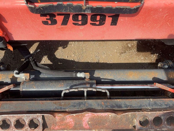 2019-kubota-svl65-2-image-24