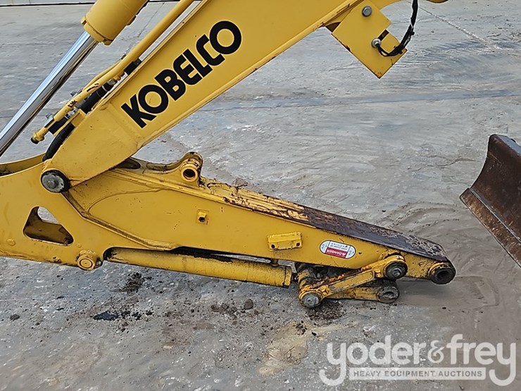 2020-kobelco-sk30-image-13