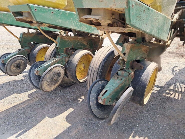 john-deere-7000-image-5