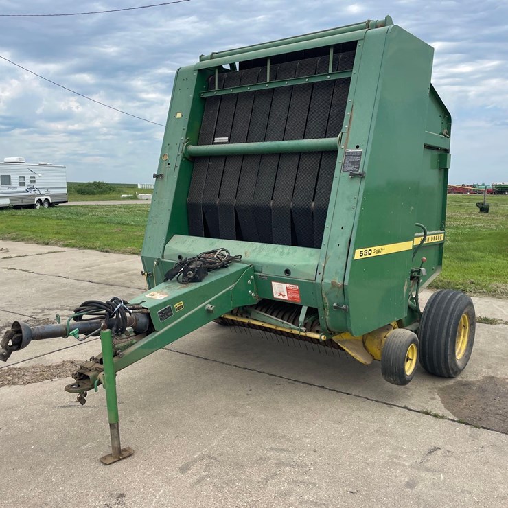 JOHN DEERE 530