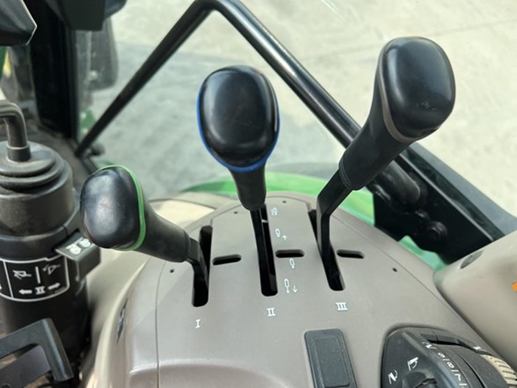 2012-john-deere-5115m-image-29