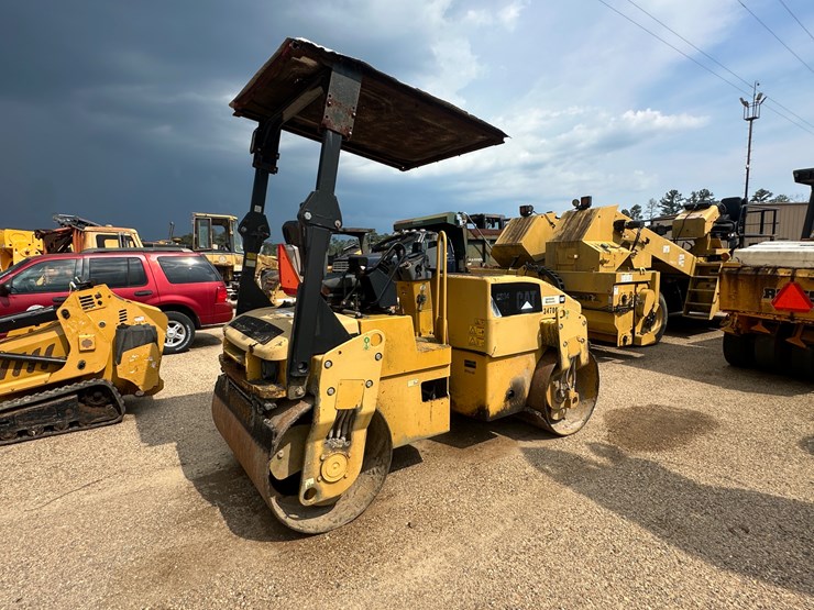 caterpillar-cb34xw-image-3