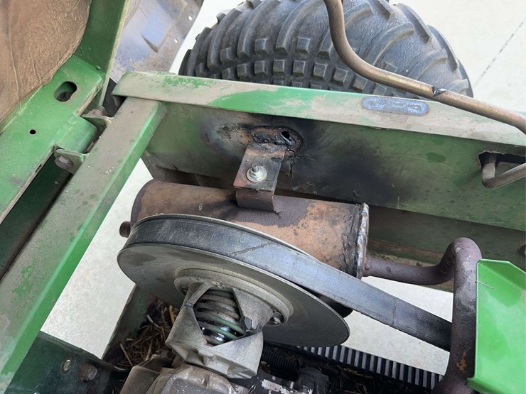 john-deere-gator-image-18