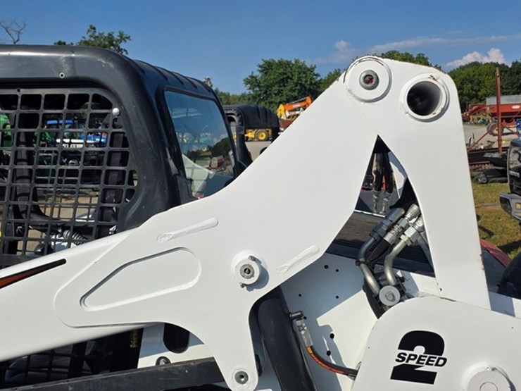 2019-bobcat-s595-image-25