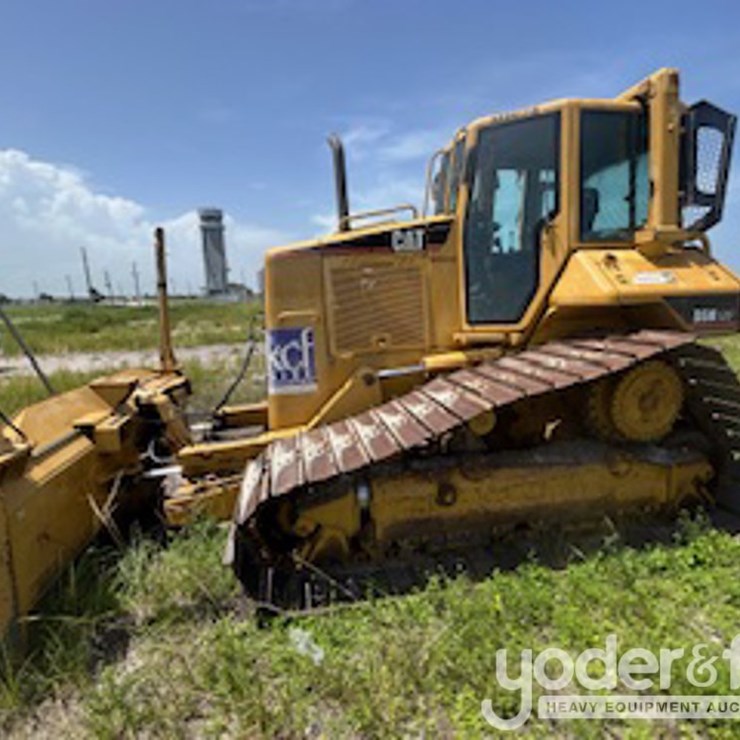 2005 CATERPILLAR D5N