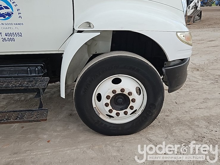2015-international-durastar-4300-image-12