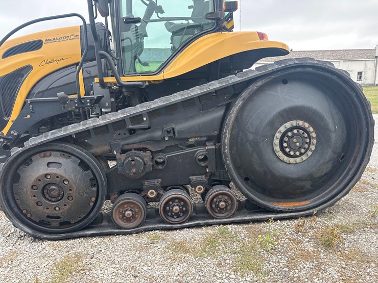 2002-challenger-mt765-image-10